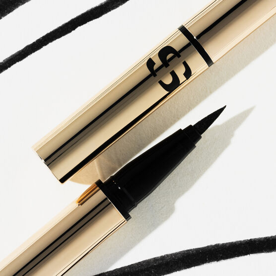 EYELINER LIGNE NOIRE